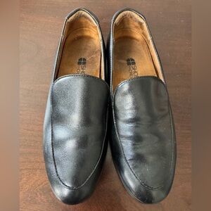 Women's Shoes For Crews Riley Black Leather Slip Resistant Shoes. Size 5.5